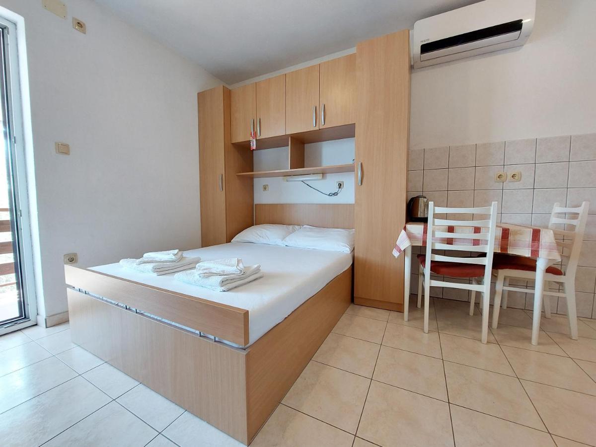 Apartments Ivan Čižići Bagian luar foto