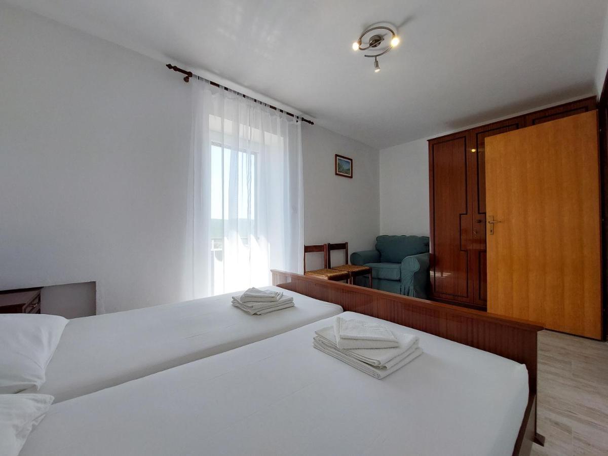 Apartments Ivan Čižići Bagian luar foto