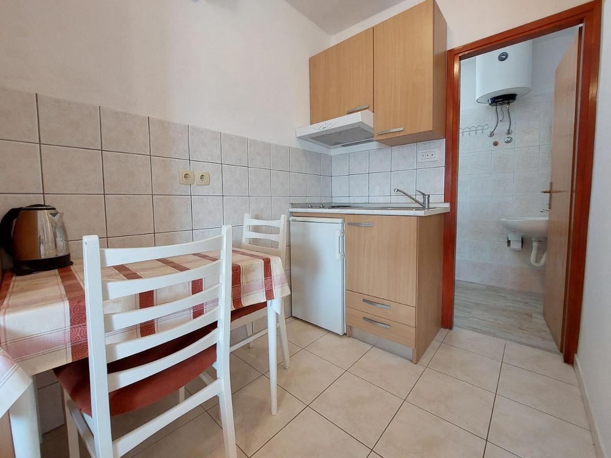 Apartments Ivan Čižići Bagian luar foto